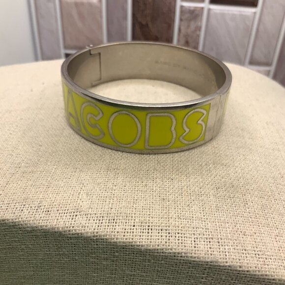 Marc Jacobs Neon Bangle Bracelet - Picture 3 of 6